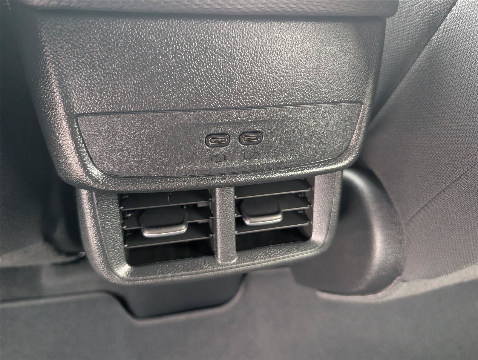 Used 2025 Chevrolet Equinox LT AWD/4WD image 15