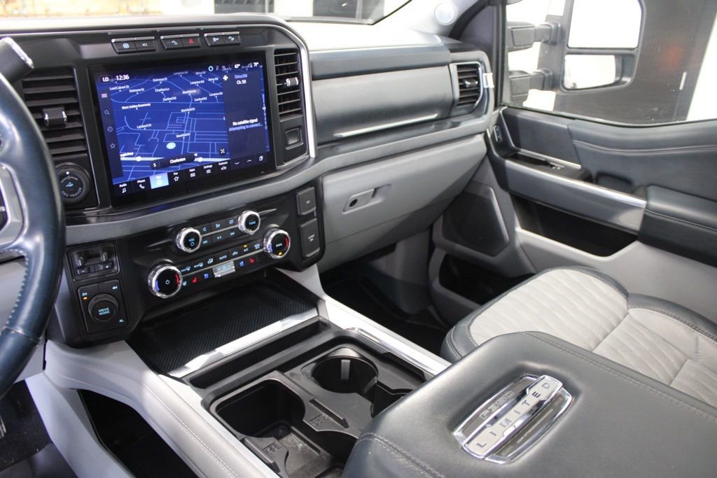 Used 2024 Ford F350 Limited w/ FX4 Off-Road Package AWD/4WD image 33