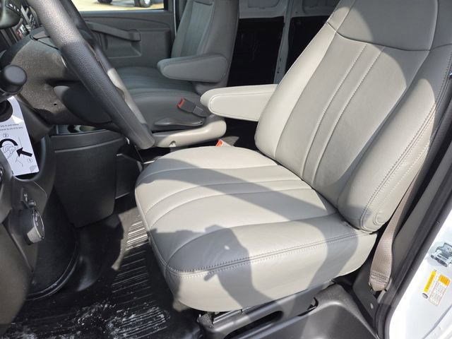 New 2026 GMC Savana 2500 Work Van w/ Driver Convenience Package image 28