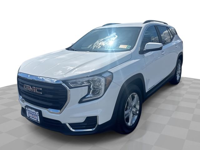 Used 2023 GMC Terrain SLE w/ Driver Convenience Package image 1