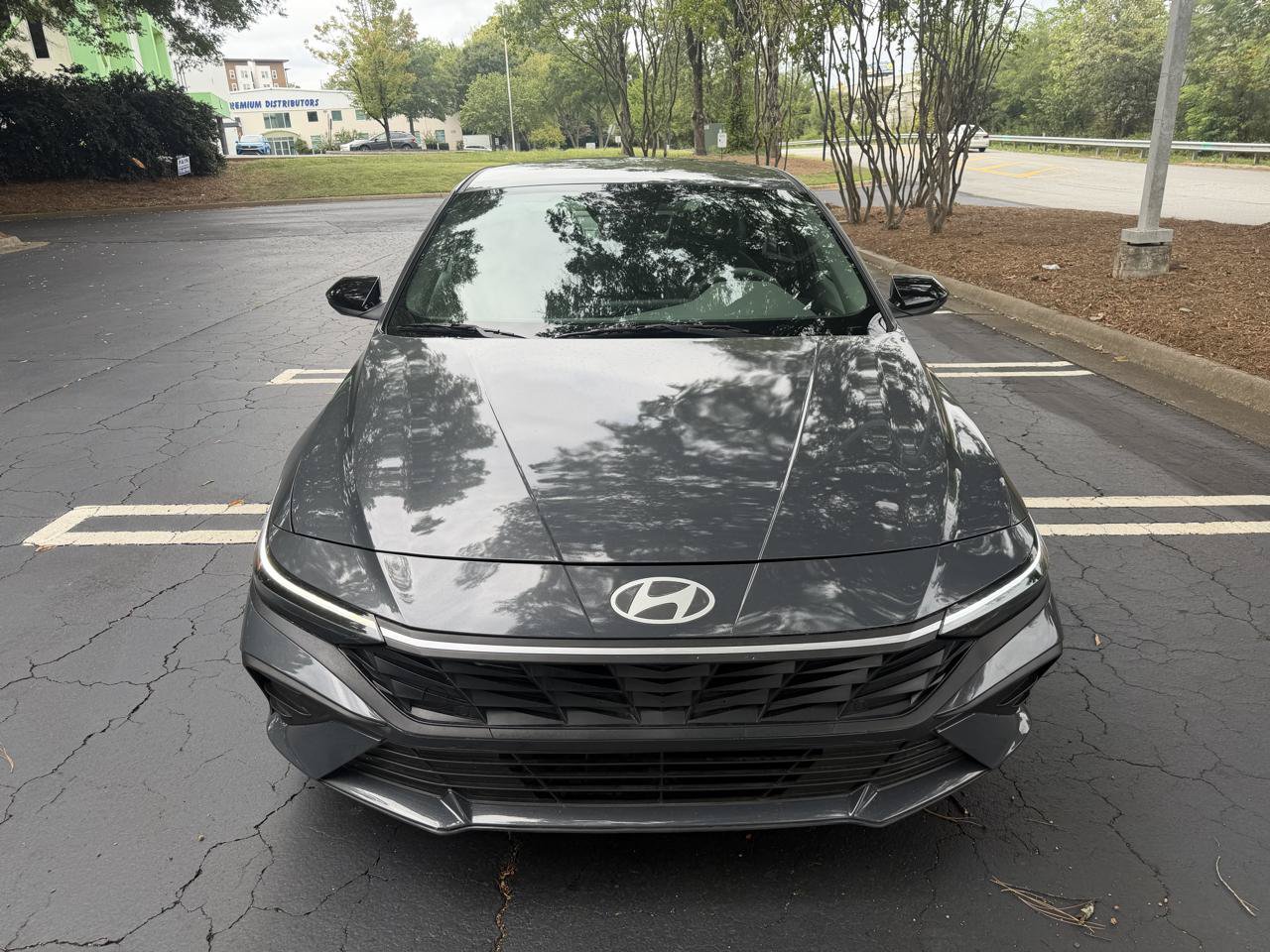 Used 2026 Hyundai Elantra Sport FWD image 2