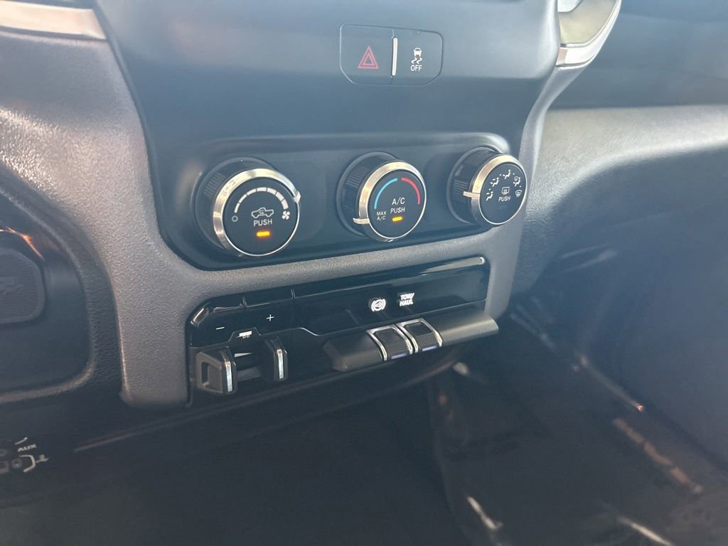 Used 2023 RAM 3500 Big Horn AWD/4WD image 48