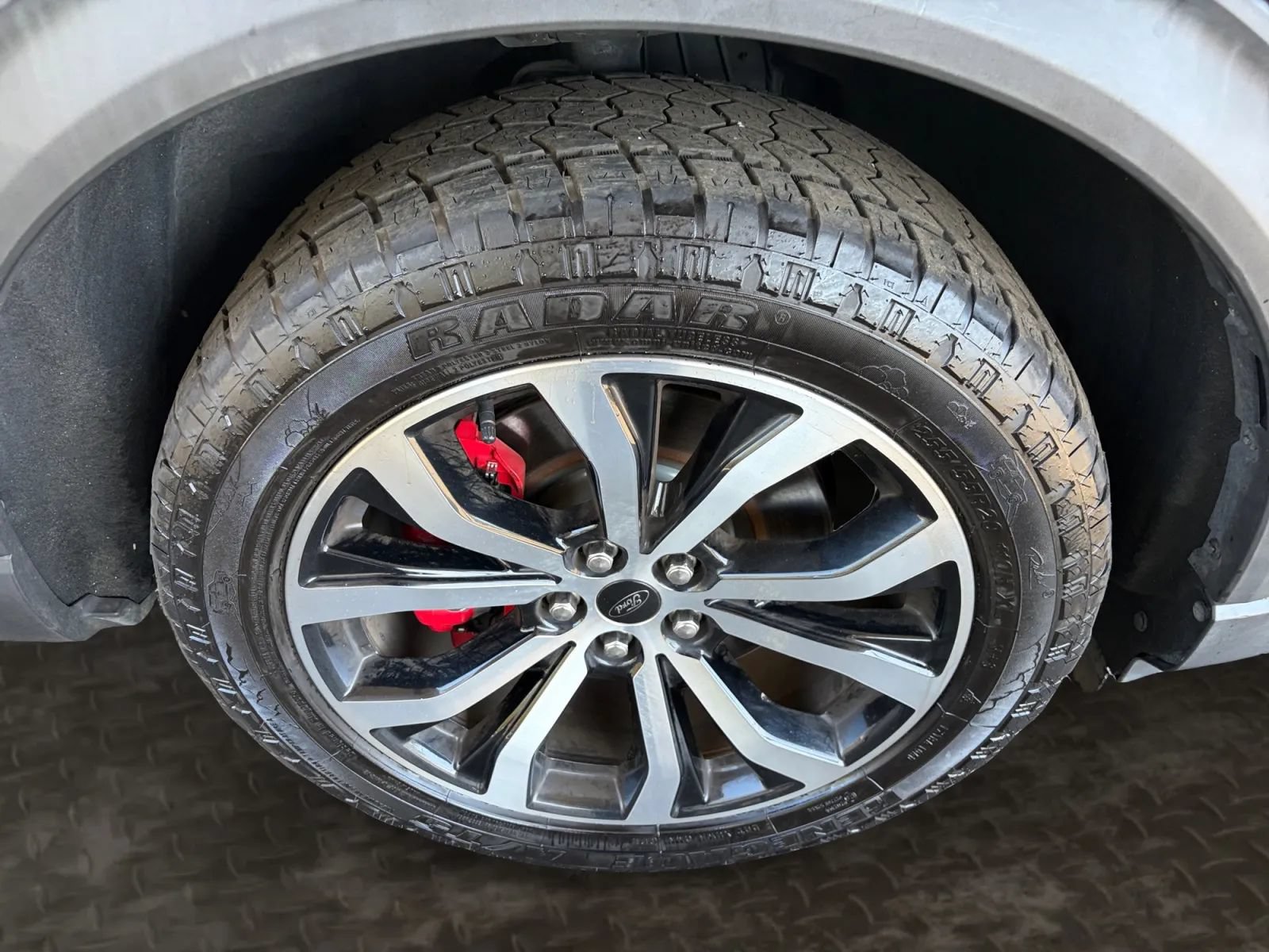 Used 2020 Ford Explorer ST w/ ST Street Pack AWD/4WD image 42