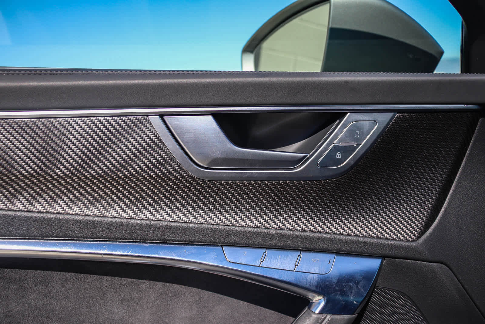 Used 2025 Audi RS 6 performance w/ Matte Carbon Package image 30