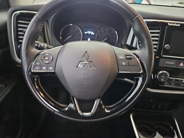 Used 2018 Mitsubishi Outlander LE FWD image 19