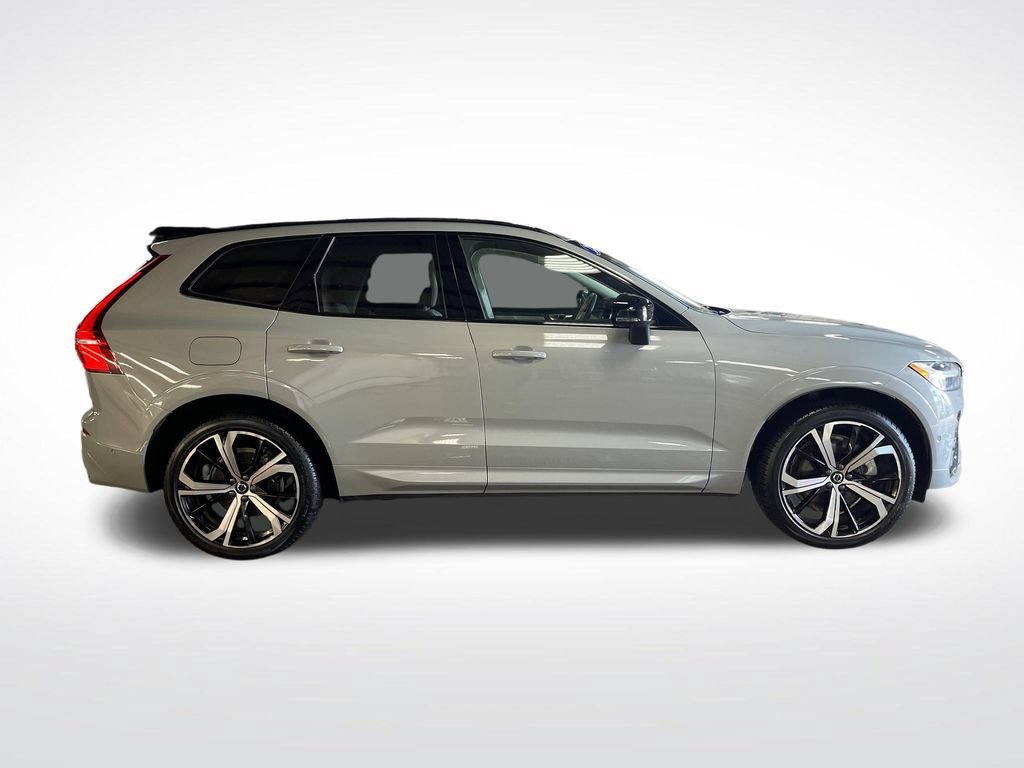 Certified 2025 Volvo XC60 T8 Ultra w/ Protection Package Premier AWD/4WD image 7