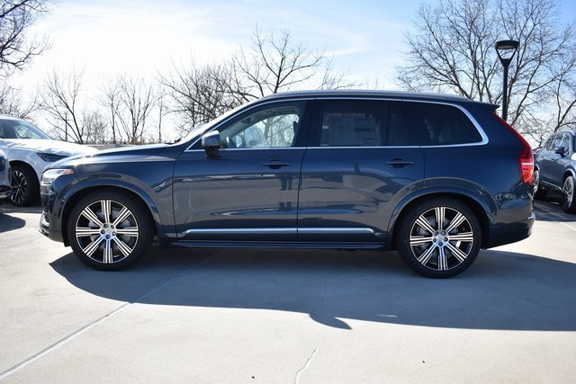 Used 2025 Volvo XC90 B6 Ultra w/ Lounge Package image 4