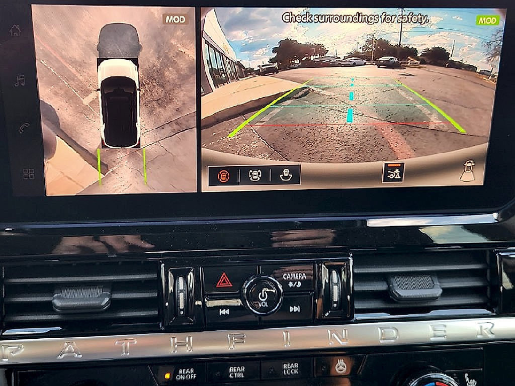 New 2026 Nissan Pathfinder SL FWD image 18