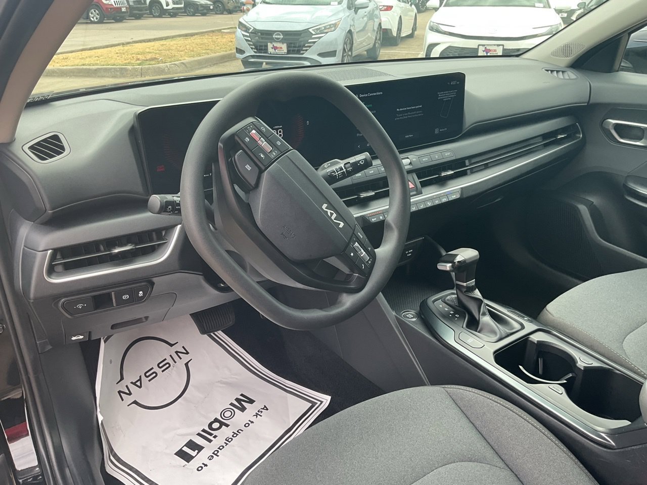 Used 2025 Kia K4 FWD image 12