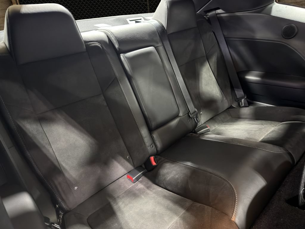Used 2018 Dodge Challenger R/T Plus RWD image 17