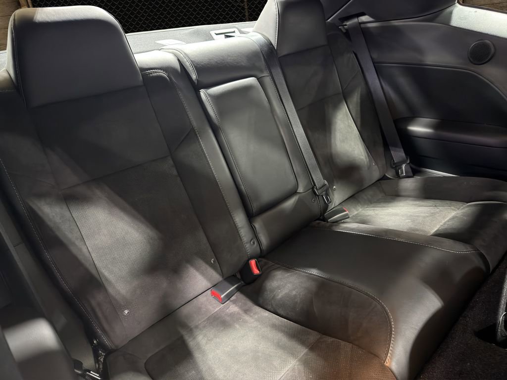 Used 2018 Dodge Challenger R/T Plus image 17