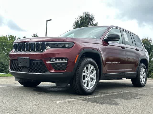 Used 2023 Jeep Grand Cherokee Limited AWD/4WD image 29