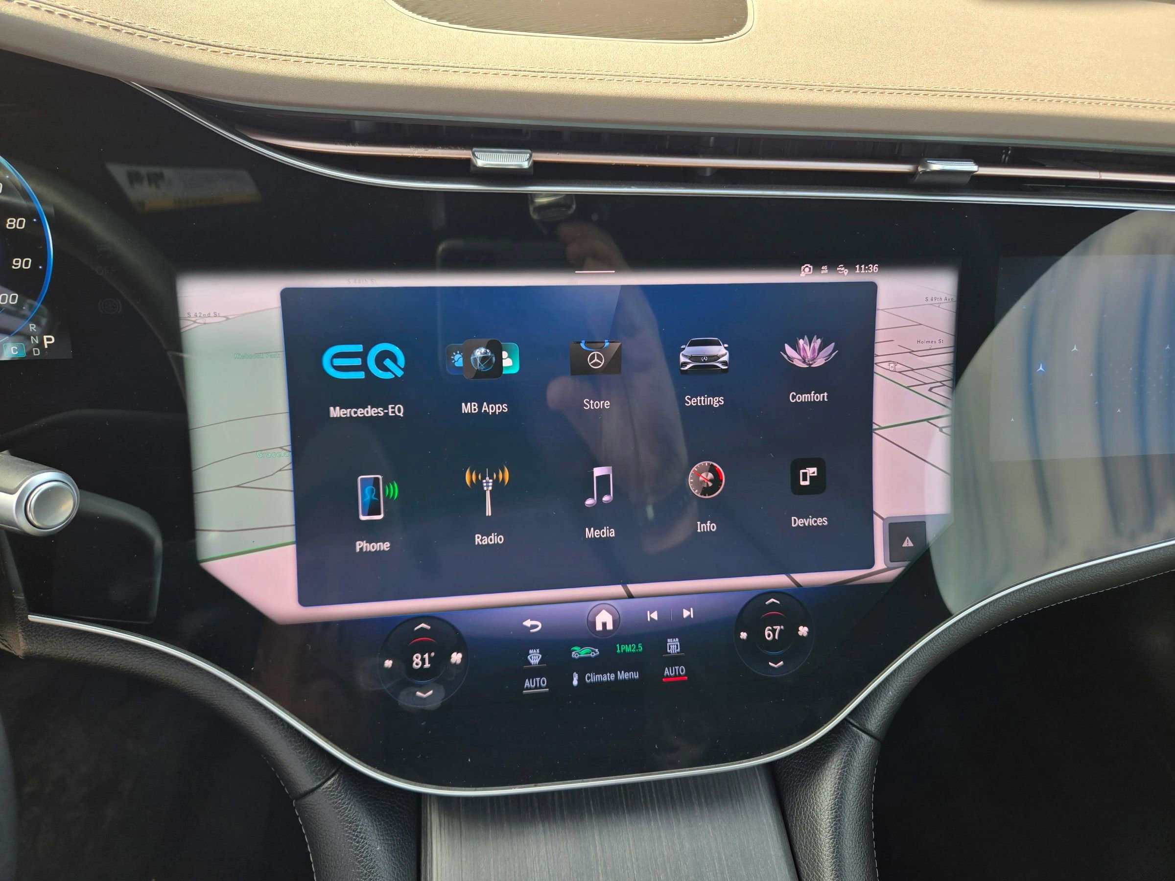 Used 2023 Mercedes-Benz EQS 580 4MATIC Sedan w/ Exclusive Trim Package image 43