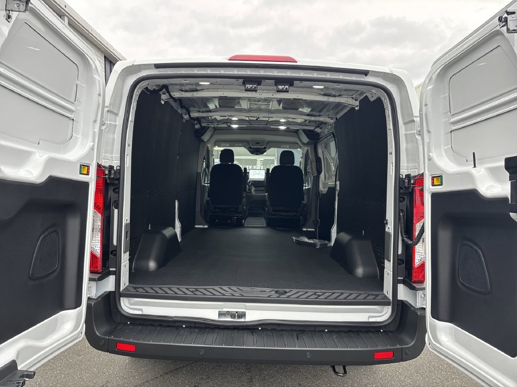 New 2026 Ford Transit 150 Low Roof w/ Load Area Protection Package RWD image 21