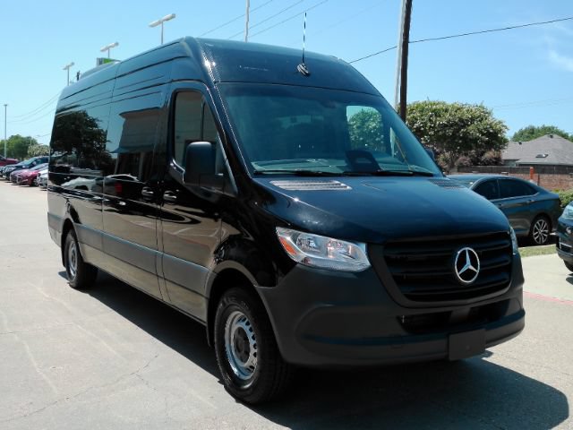 Used 2026 Mercedes-Benz Sprinter 2500 image 3