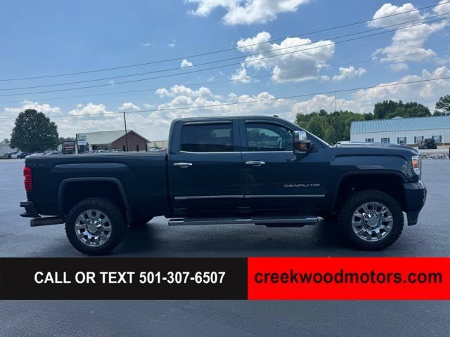 Used 2019 GMC Sierra 2500 Denali w/ Duramax Plus Package AWD/4WD image 7