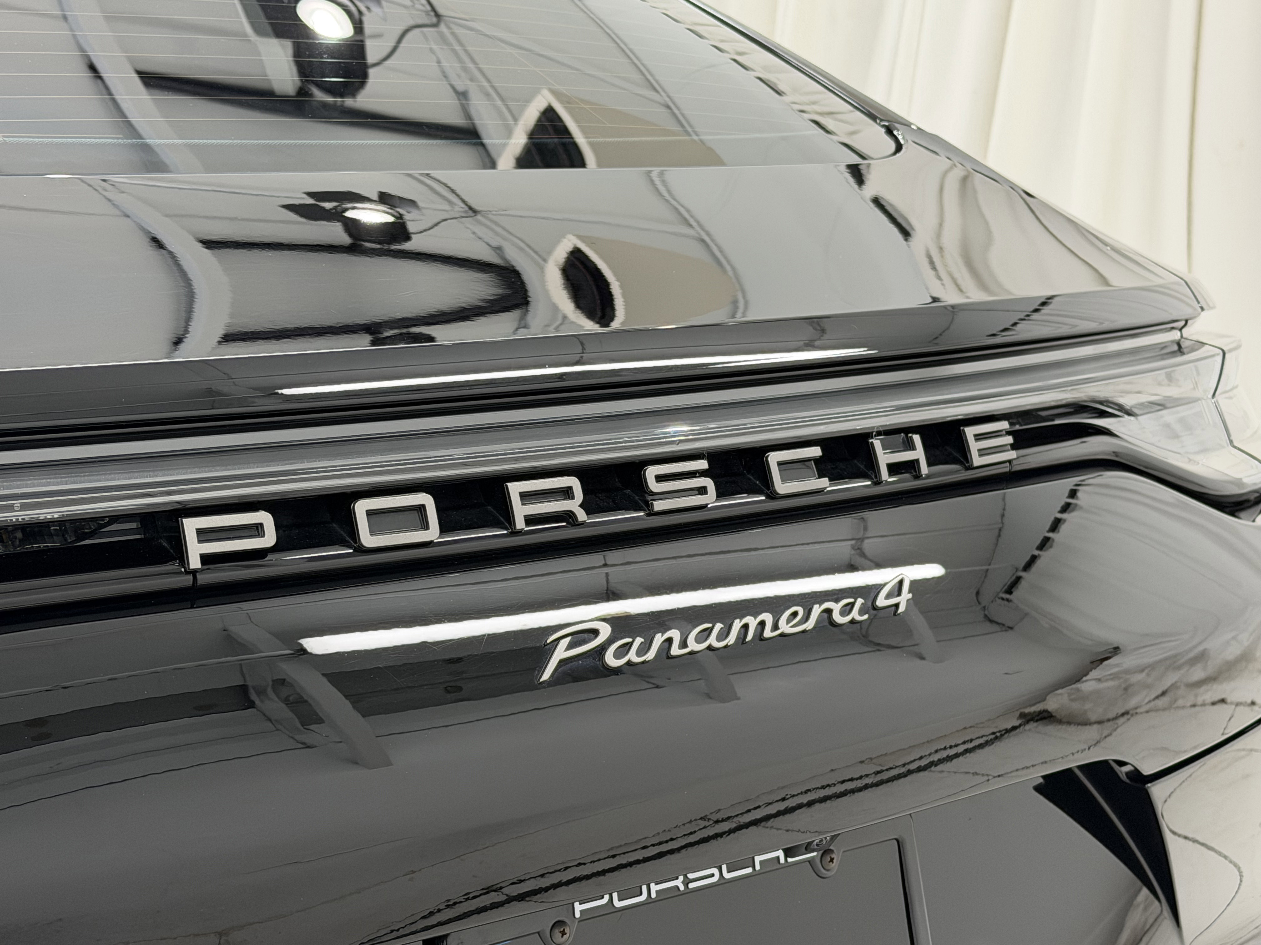 Certified 2022 Porsche Panamera 4 Platinum Edition image 64