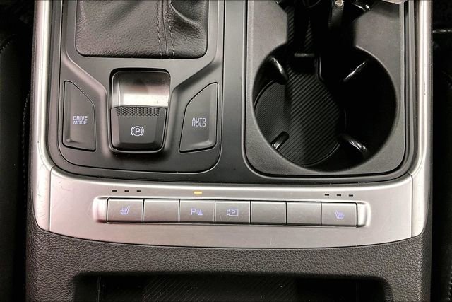 Used 2025 Kia Carnival FWD image 38