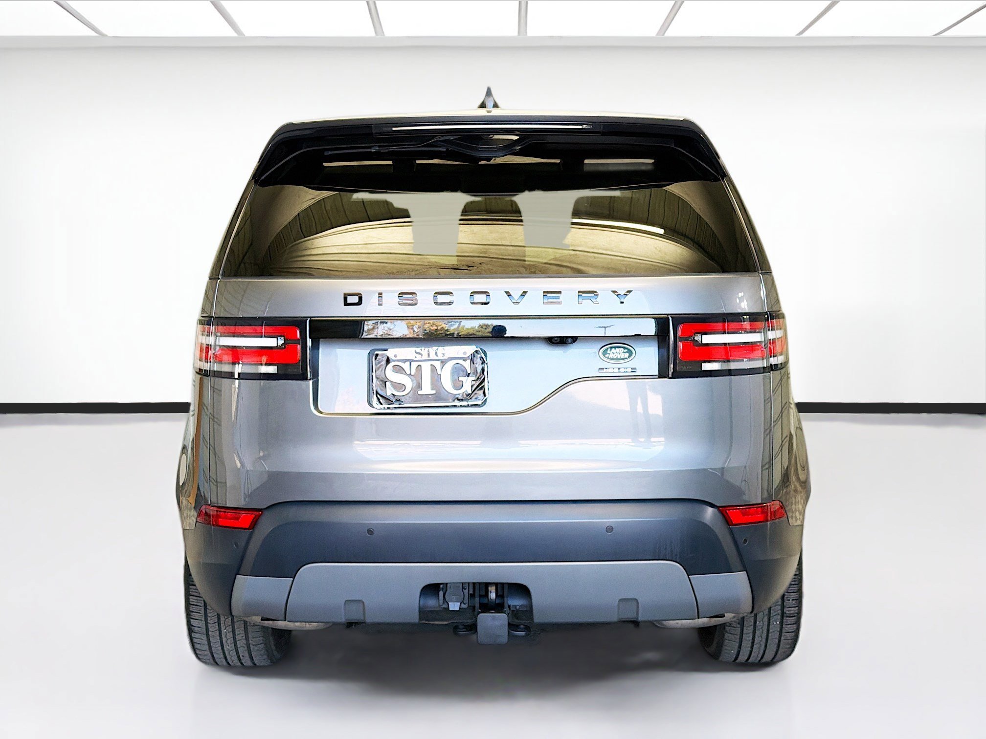 Used 2017 Land Rover Discovery HSE Luxury image 5