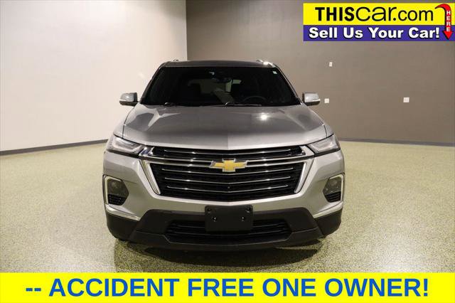 Used 2023 Chevrolet Traverse LT image 2