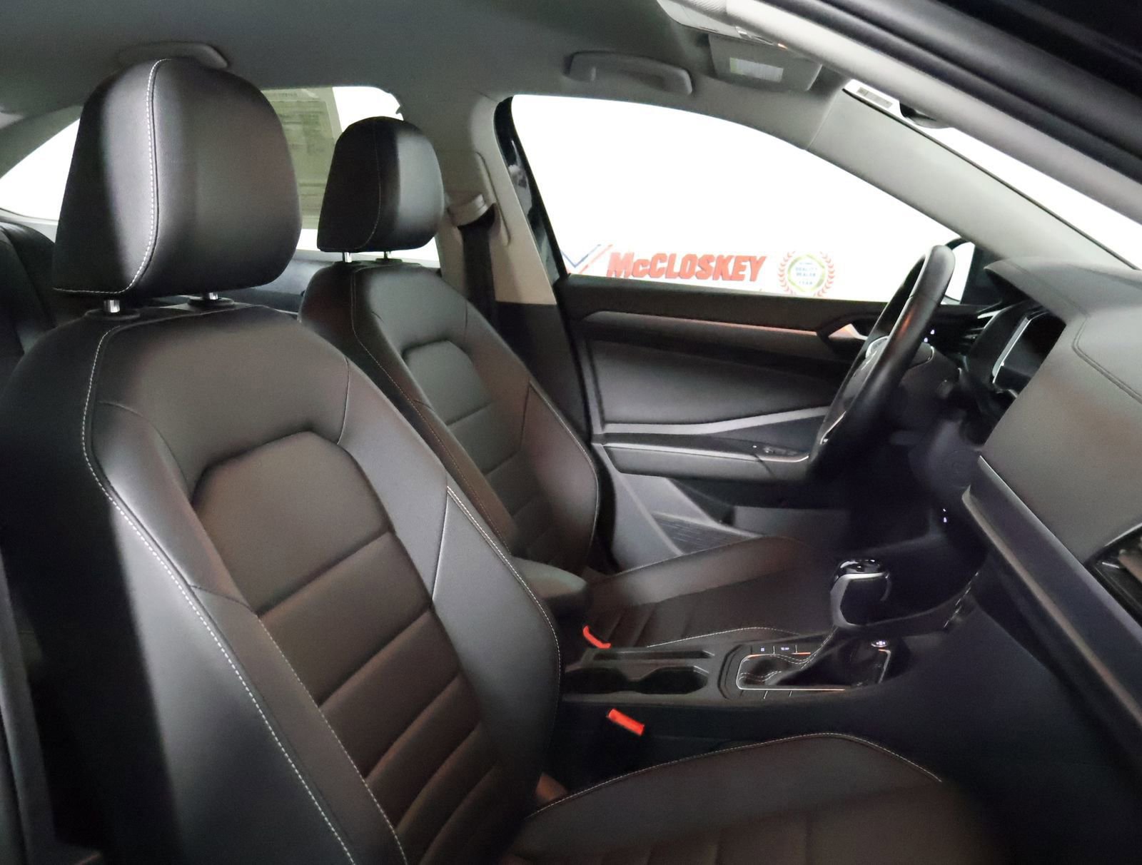 Used 2024 Volkswagen Jetta SE image 48