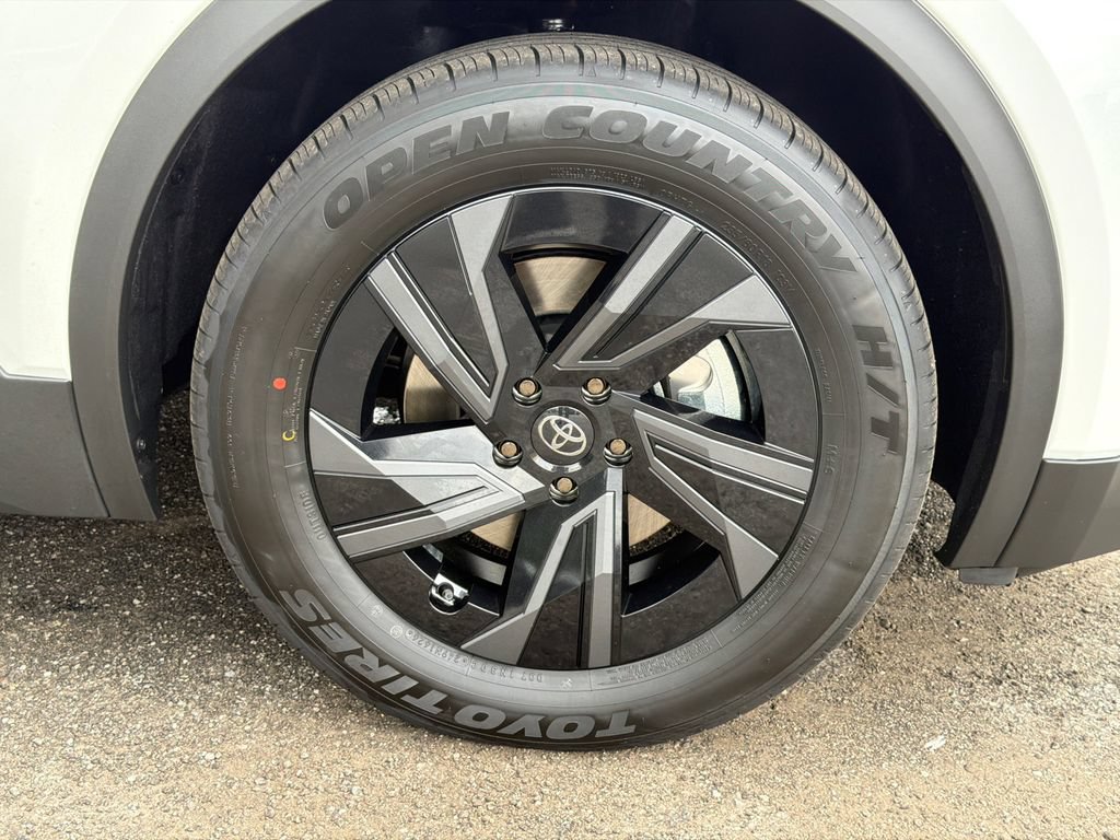 New 2026 Toyota C-HR AWD/4WD image 14