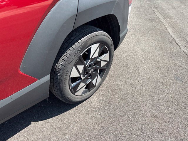 Used 2025 Hyundai Kona SEL AWD/4WD image 4