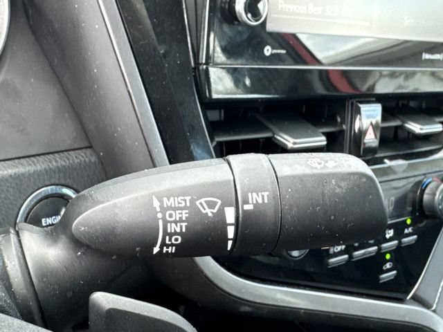 Used 2023 Toyota Camry XSE FWD image 13