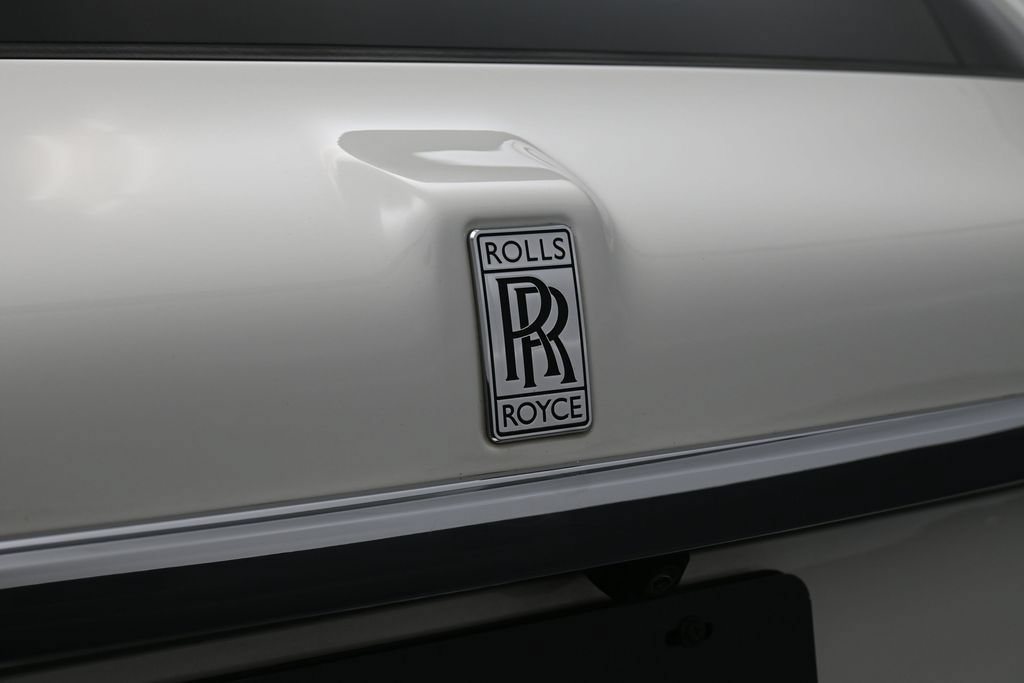 Certified 2022 Rolls-Royce Cullinan w/ Dark Exterior Package AWD/4WD image 14
