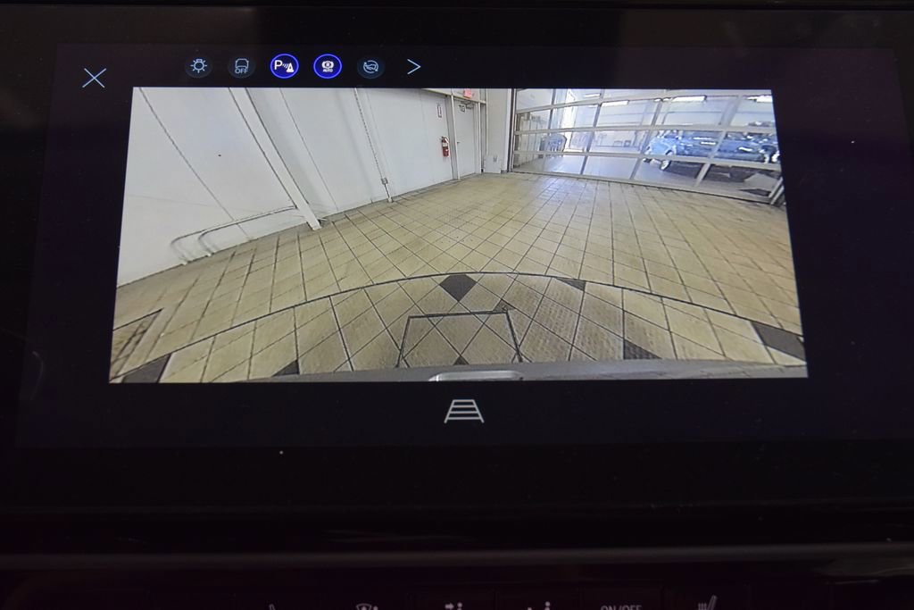 New 2027 Chevrolet Bolt LT w/ Comfort Package image 43