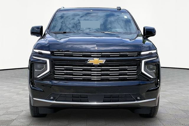 Used 2025 Chevrolet Tahoe High Country AWD/4WD image 2