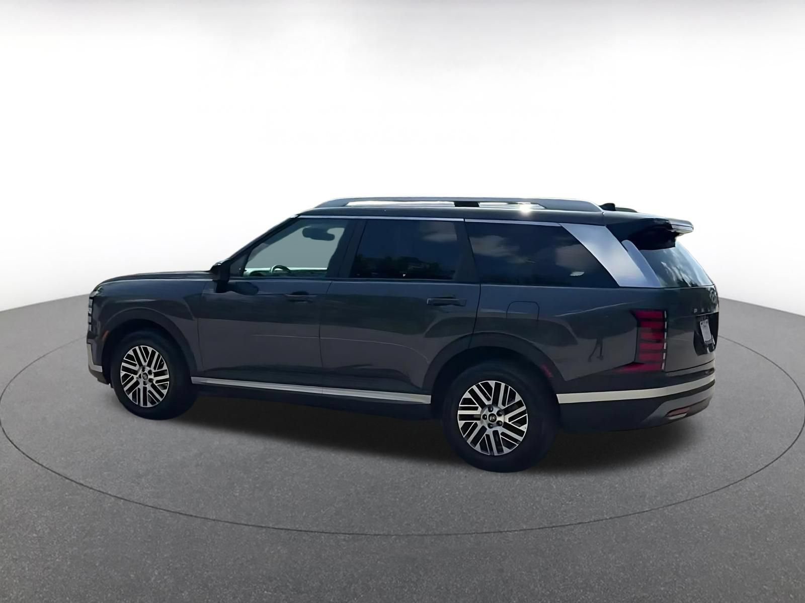 Used 2026 Hyundai Palisade SEL FWD image 9