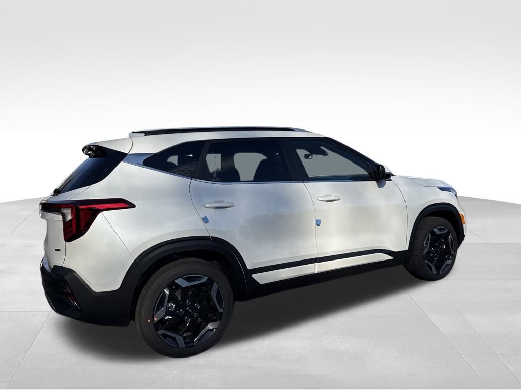 New 2026 Kia Seltos SX w/ SX Sunroof Package image 6