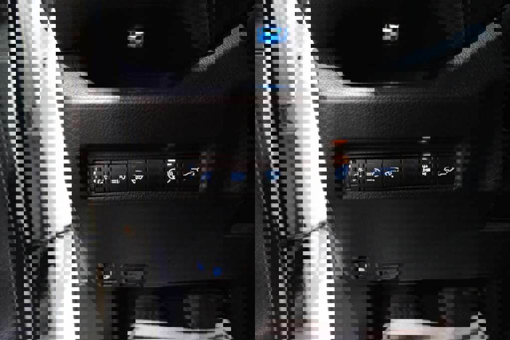 Used 2020 Toyota RAV4 XSE image 35