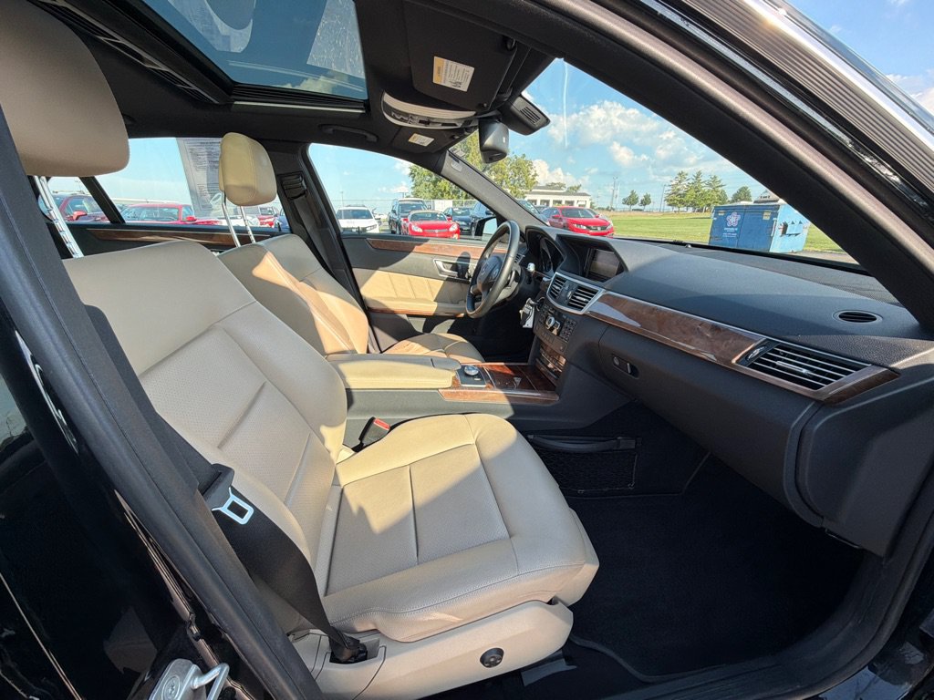 Used 2012 Mercedes-Benz E 350 4MATIC Sedan image 13
