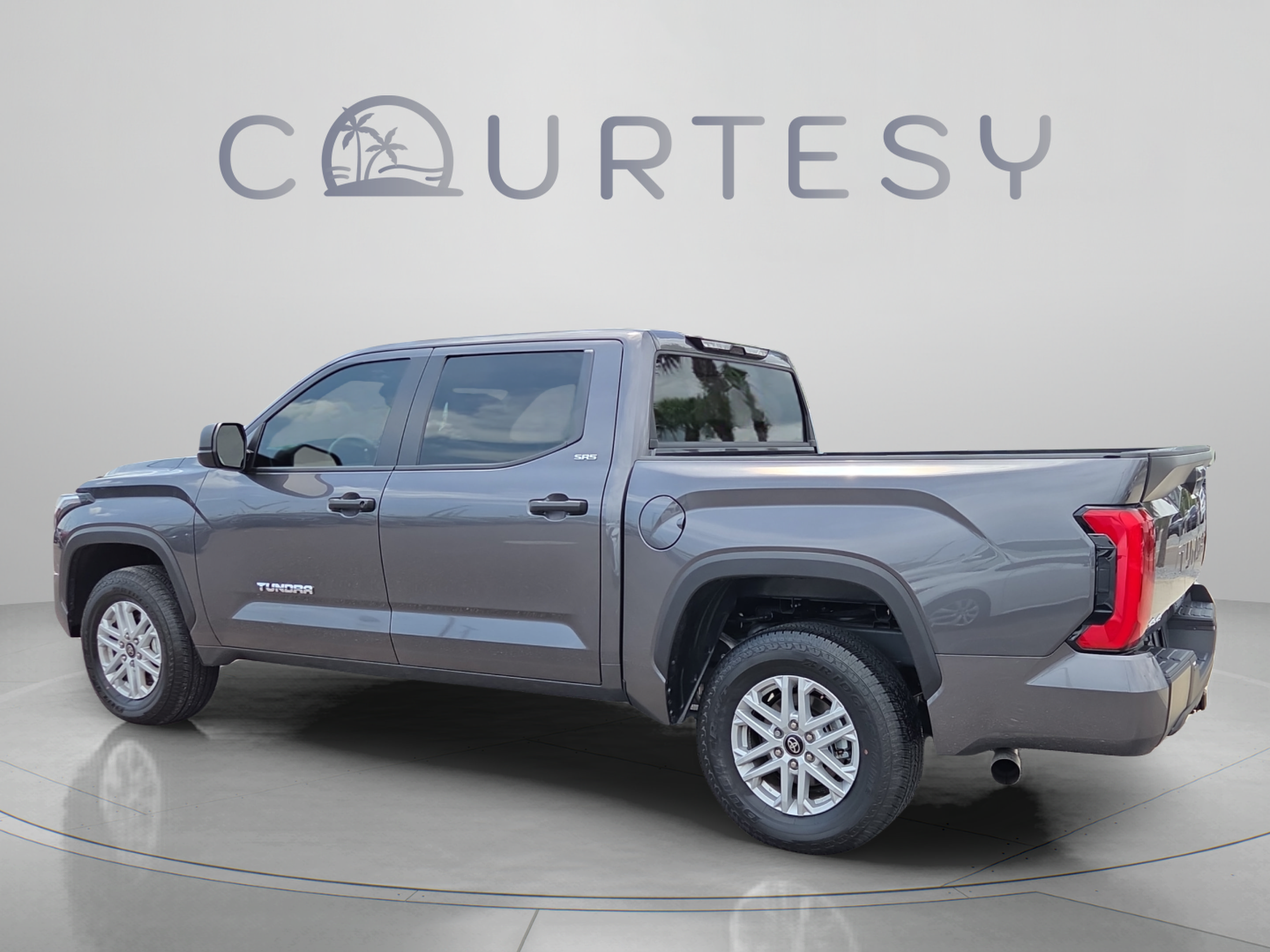 Certified 2025 Toyota Tundra SR5 AWD/4WD image 5