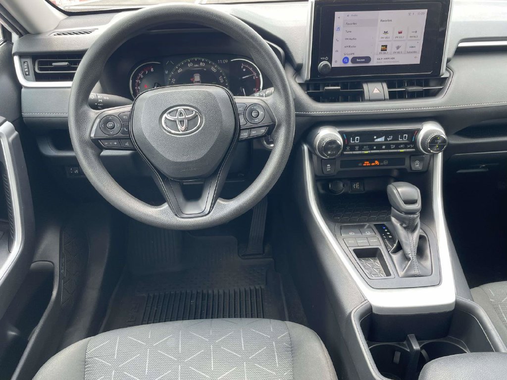 Certified 2024 Toyota RAV4 XLE FWD image 9