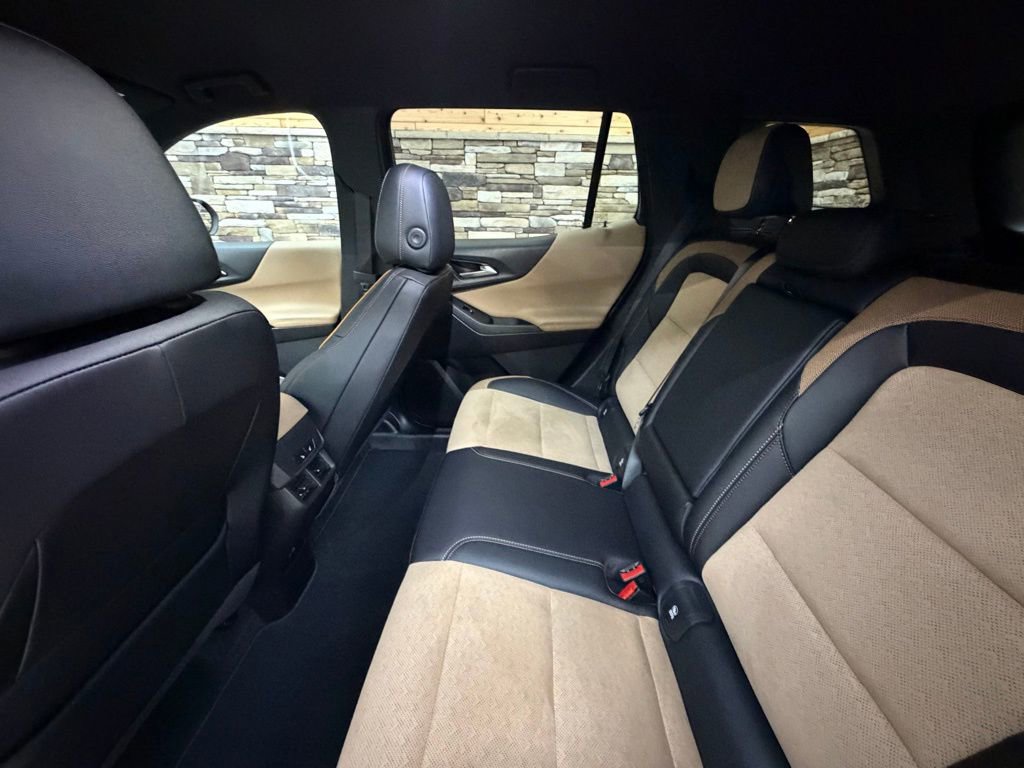 New 2026 Chevrolet Equinox ACTIV w/ Convenience Package III image 19