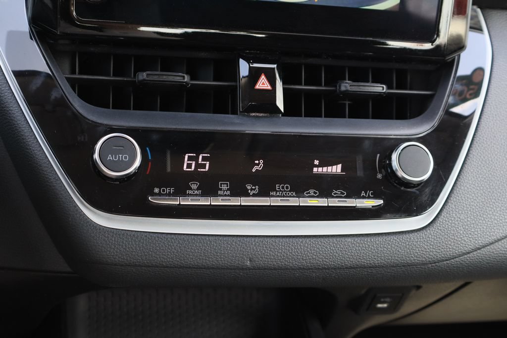 Used 2024 Toyota Corolla LE FWD image 17
