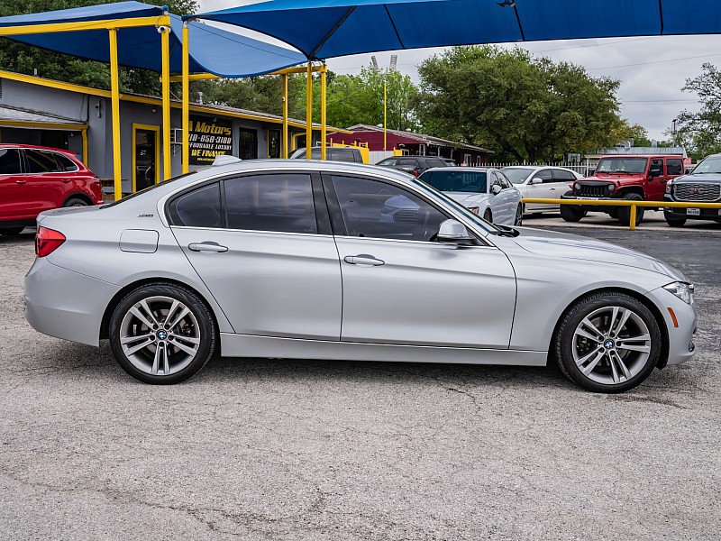 Used 2018 BMW 330e RWD image 4