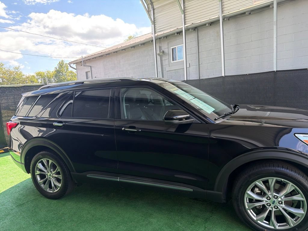 Used 2021 Ford Explorer Limited AWD/4WD image 4