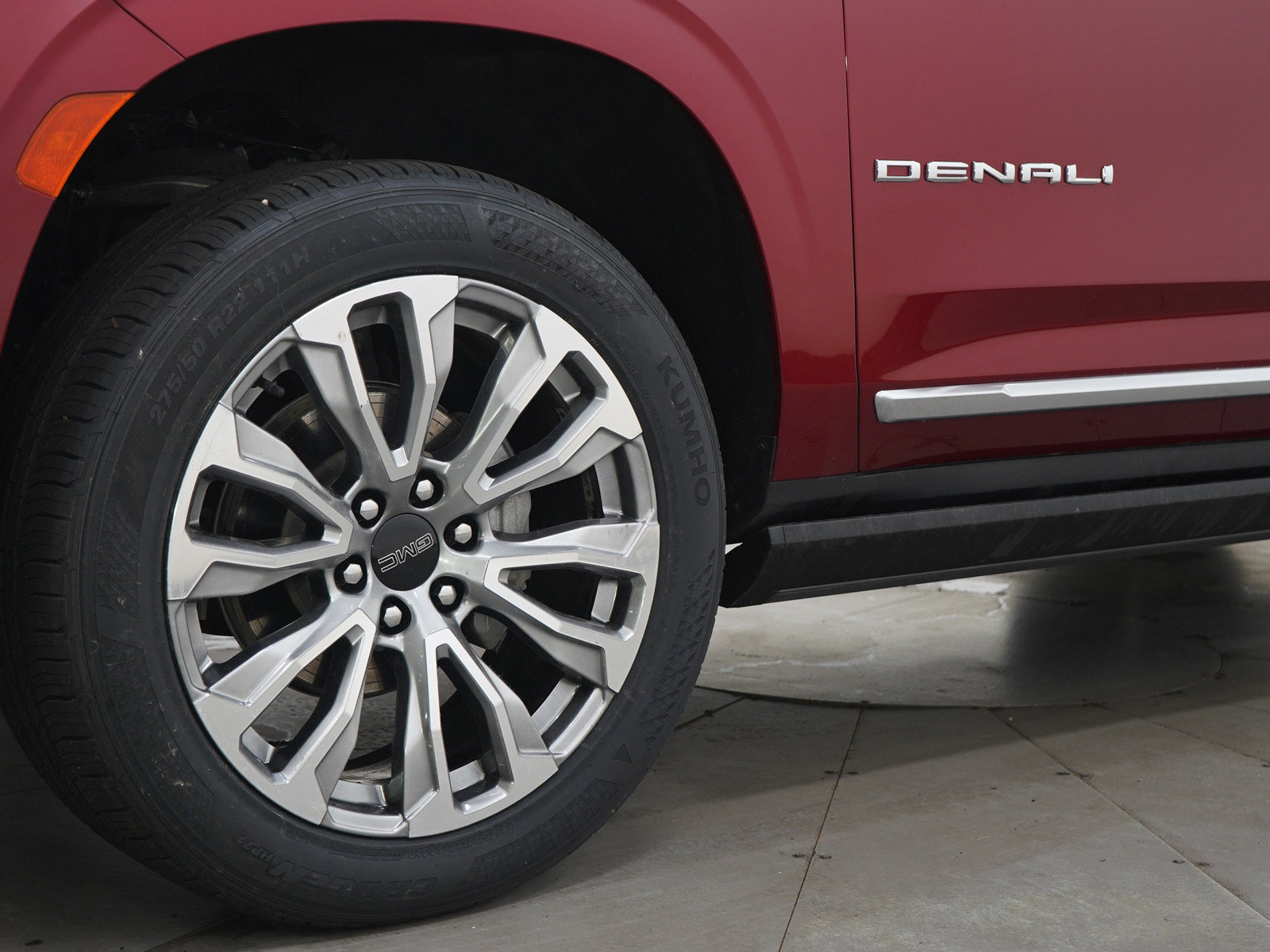 Used 2024 GMC Yukon XL Denali w/ Denali Reserve Package AWD/4WD image 36