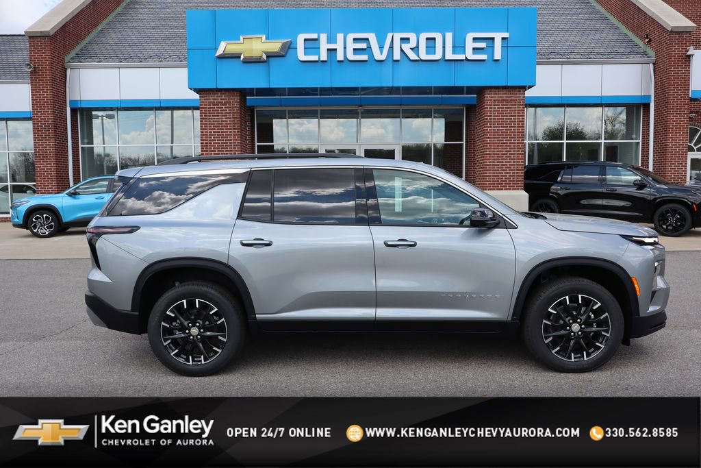 New 2026 Chevrolet Traverse LT FWD image 1