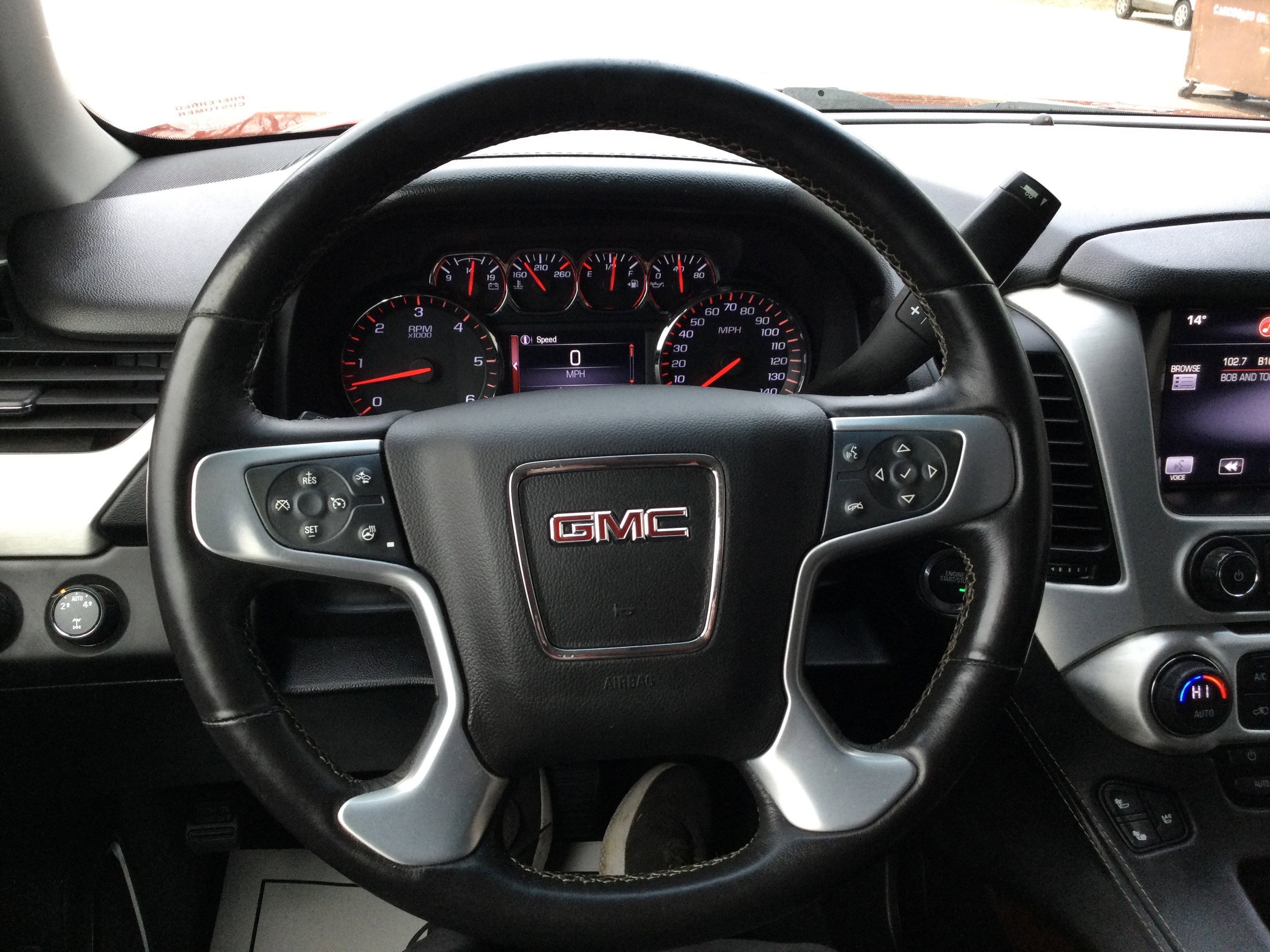 Used 2015 GMC Yukon XL SLT image 16