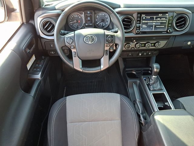 Used 2020 Toyota Tacoma TRD Off-Road AWD/4WD image 11