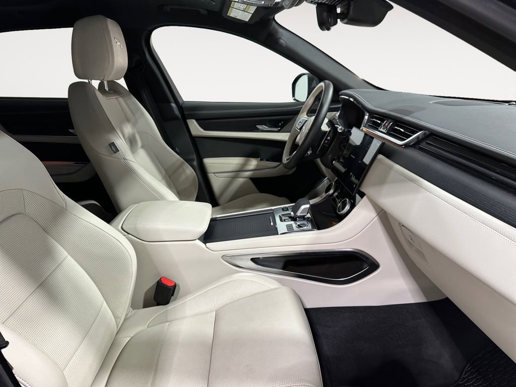 Used 2025 Jaguar F-PACE R-Dynamic S image 14
