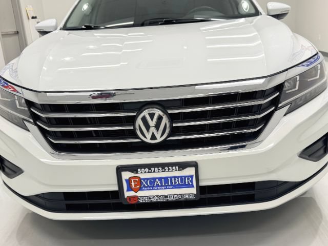 Used 2021 Volkswagen Passat 2.0T SE FWD image 9