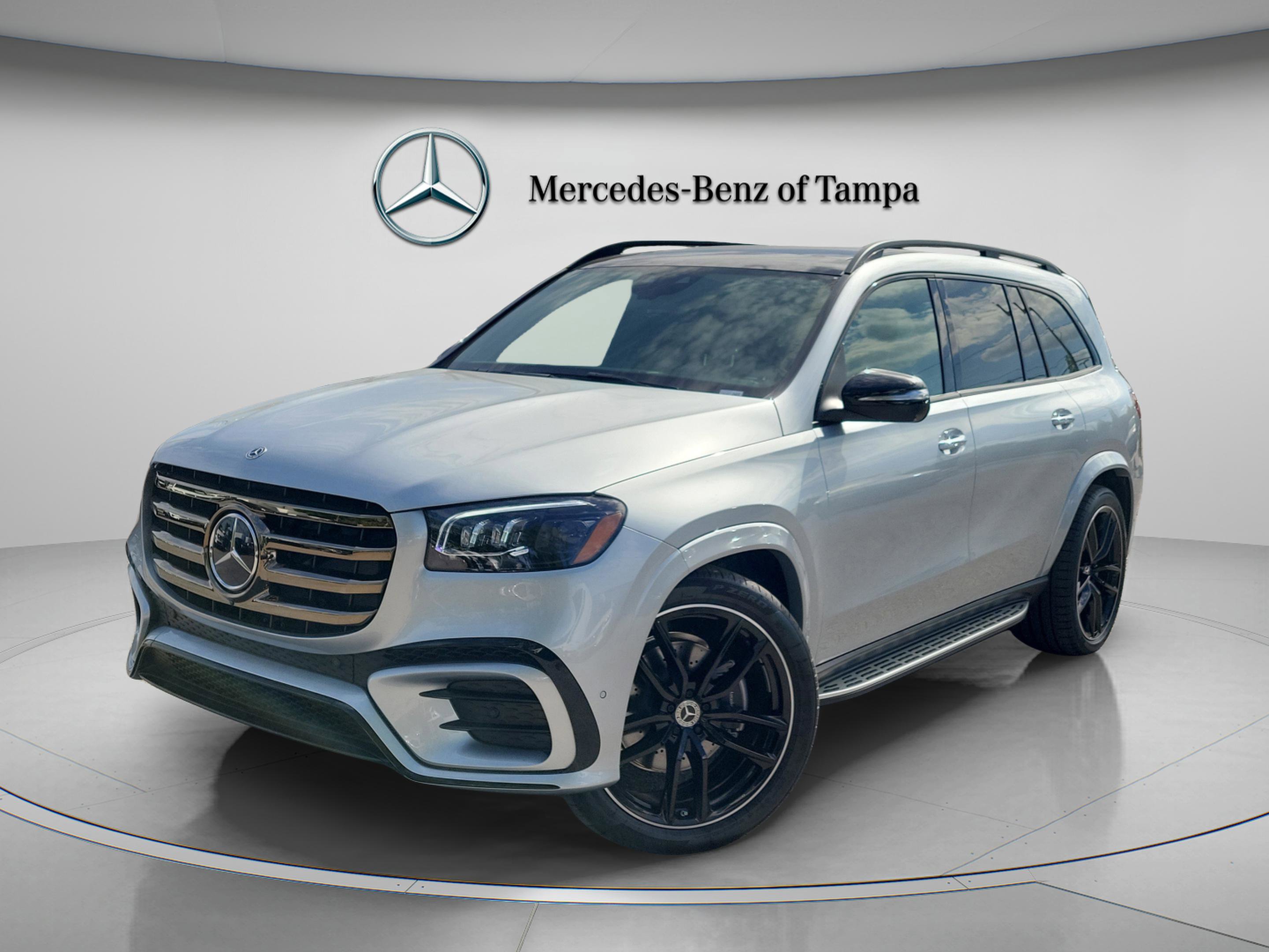 New 2026 Mercedes-Benz GLS 580 4MATIC image 1