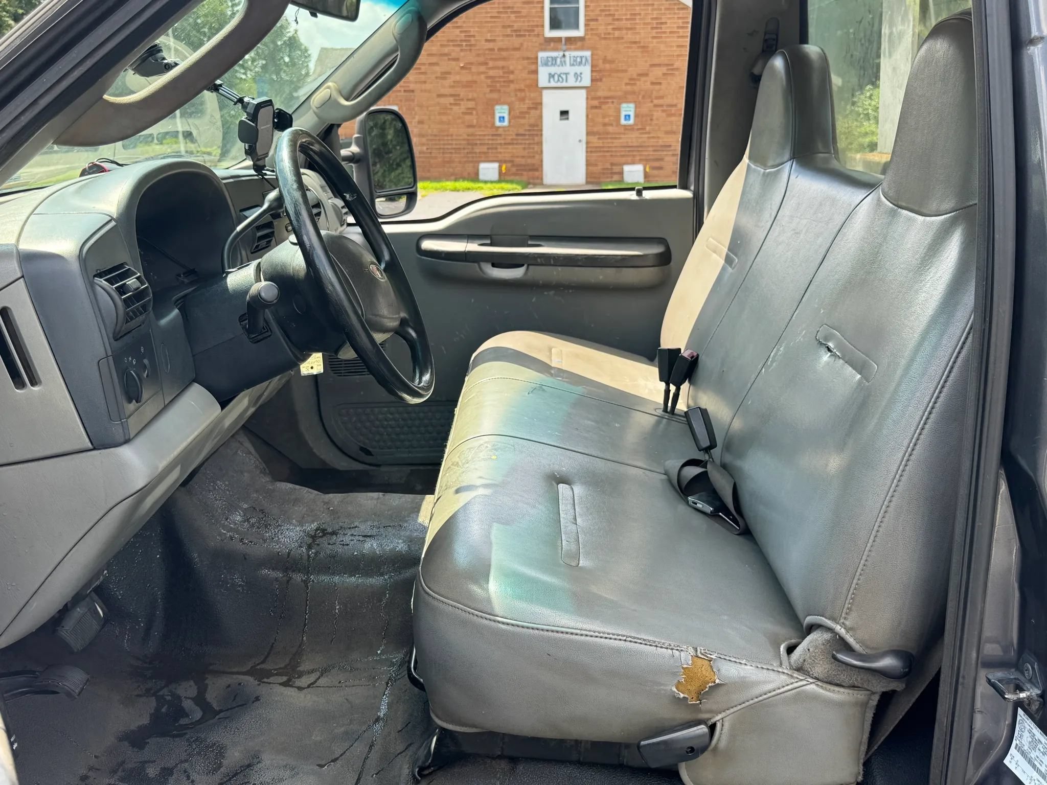 Used 2006 Ford F350 2WD Regular Cab Super Duty image 13