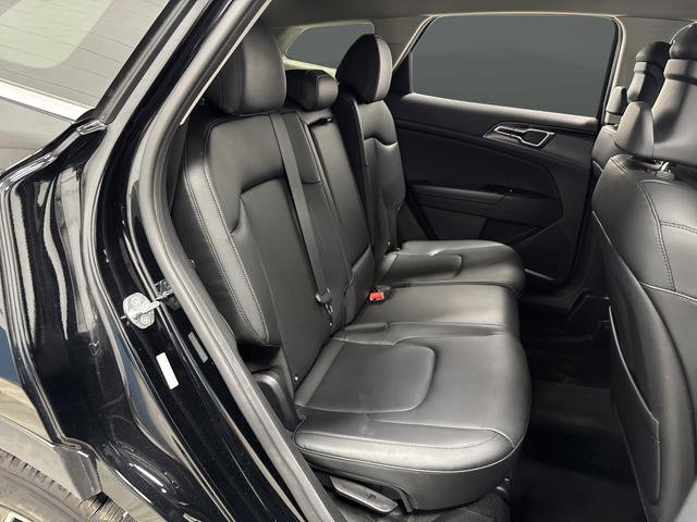 Used 2023 Kia Sportage EX image 29